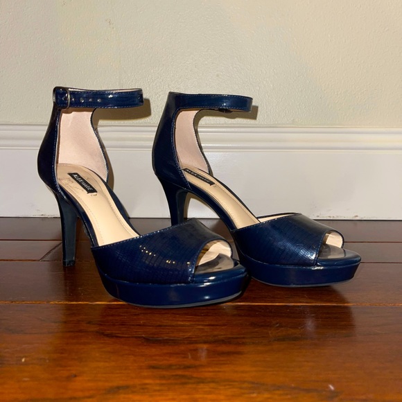 Alex Marie Navy Heels - WORN ONCE!! - Picture 1 of 4